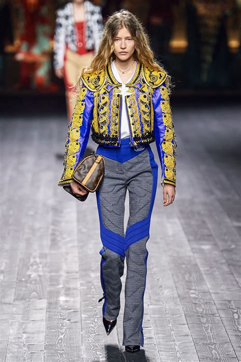 louis vuitton camperos inverno 2020|louis vuitton fashion show.